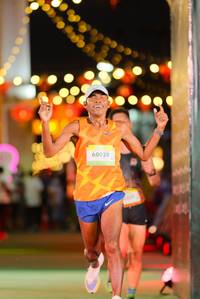 BIB: 60028
                            <button type="button" onclick="openModal(21769381)" class="btn btn-primary btn-sm float-right btn-popup" data-toggle="modal" data-target=".modal-high-quality">
                        <i class="fas fa-shopping-cart"></i> Add to Cart
                    </button>
                                            <button type="button" onclick="isThisMe(21769381, true)" class="btn btn-success btn-sm float-right btn-popup btn-isme hidden" data-toggle="tooltip" data-placement="bottom" title="นี่คือรูปของคุณใช่ไหม คลิกที่นี่เพื่อเอาเข้าอัลบั้ม">
                        <i class="fas fa-plus"></i> Add to album
                    </button>
                    <button type="button" onclick="isThisMe(21769381, false)" class="btn btn-warning btn-sm float-right btn-popup btn-isnotme hidden">
                        <i class="fas fa-ban"></i> Remove from album
                    </button>